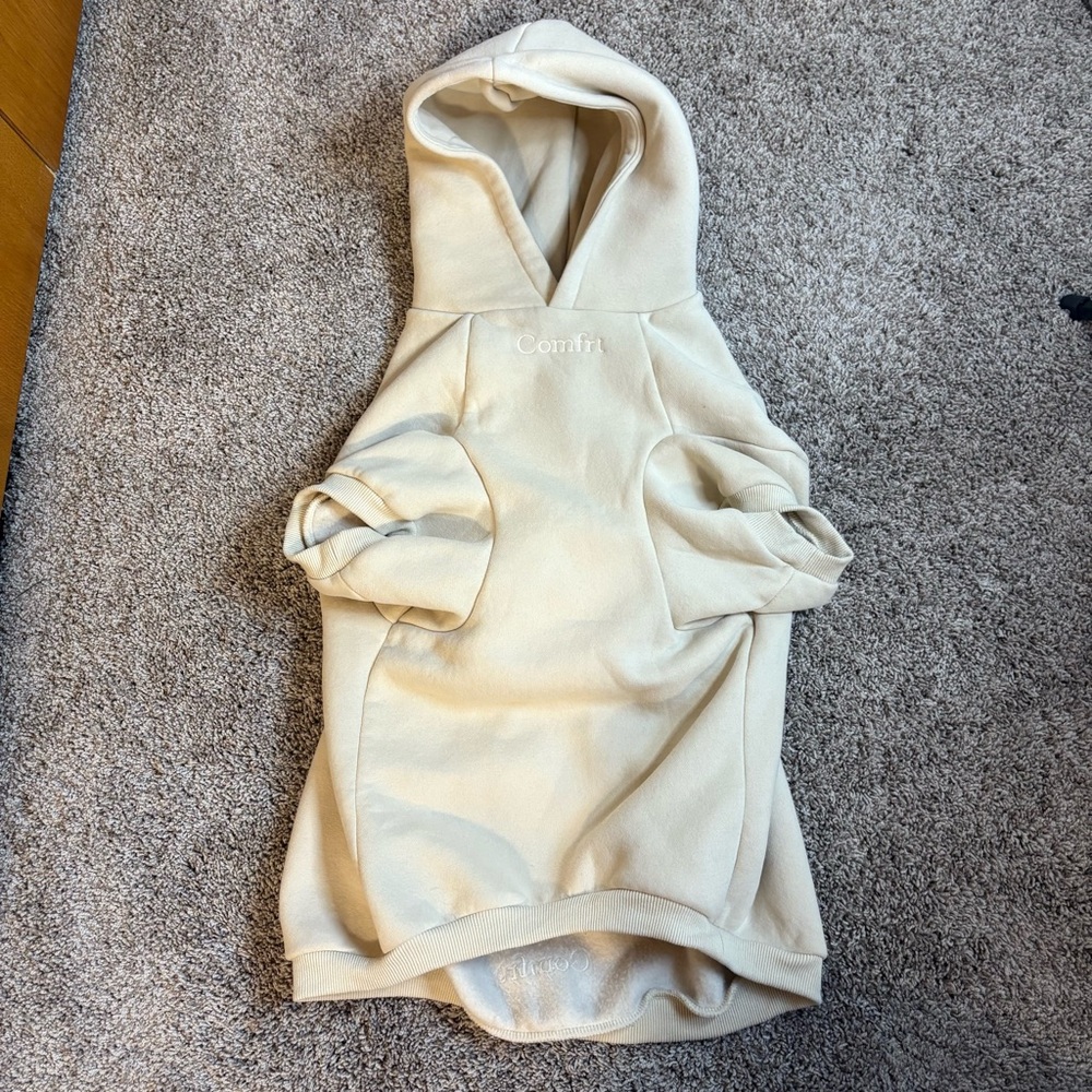 Comfrt Minimalist Paw Hoodie 5XL